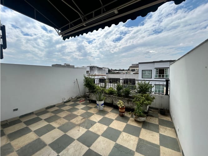Casa de 6 alcobas en venta en El Ingenio, Cali, 523 m² · foto 10 de 24