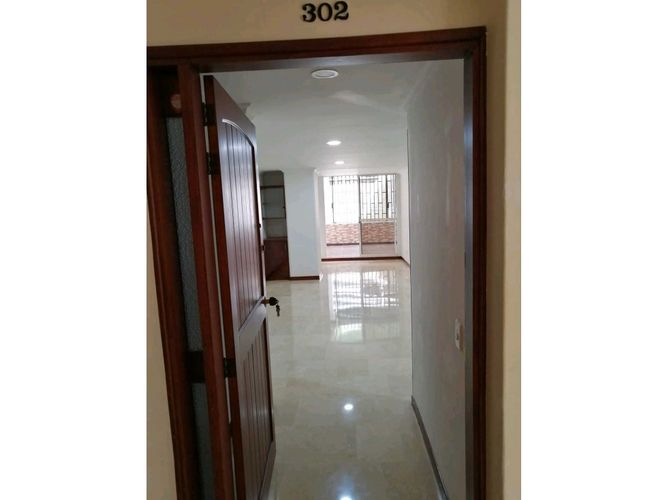 Apartamento en venta en El Campestre, Medellín · foto 4 de 18