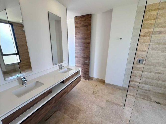 Casa de 4 alcobas en venta en Las Palmas, Envigado, 440 m² · foto 13 de 24