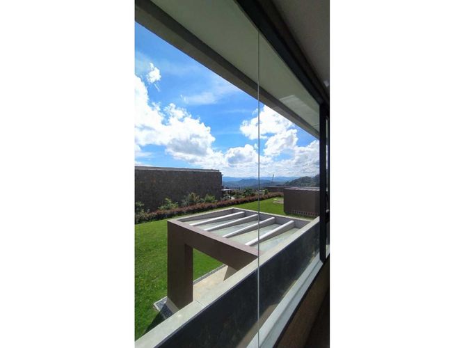Casa de 4 alcobas en venta en Las Palmas, Envigado, 440 m² · foto 21 de 24