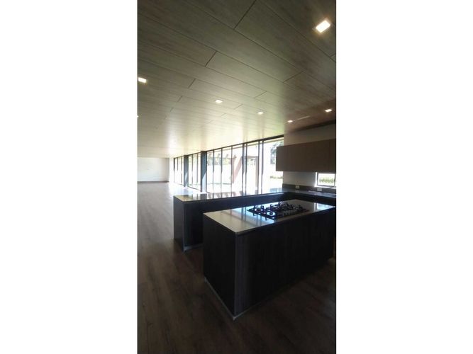 Casa de 4 alcobas en venta en Las Palmas, Envigado, 440 m² · foto 23 de 24