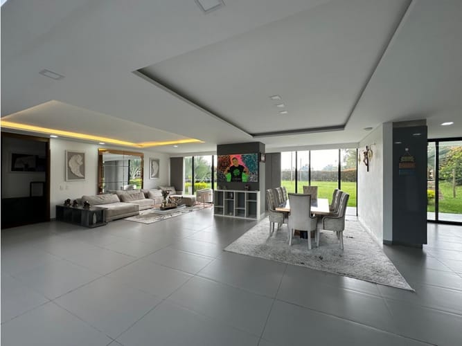 Casa de 5 alcobas en venta en Llano Grande, Rionegro, 667 m² · foto 9 de 24