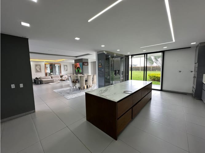 Casa de 5 alcobas en venta en Llano Grande, Rionegro, 667 m² · foto 12 de 24