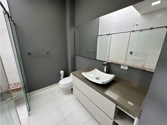 Casa de 5 alcobas en venta en Llano Grande, Rionegro, 667 m² · foto 19 de 24