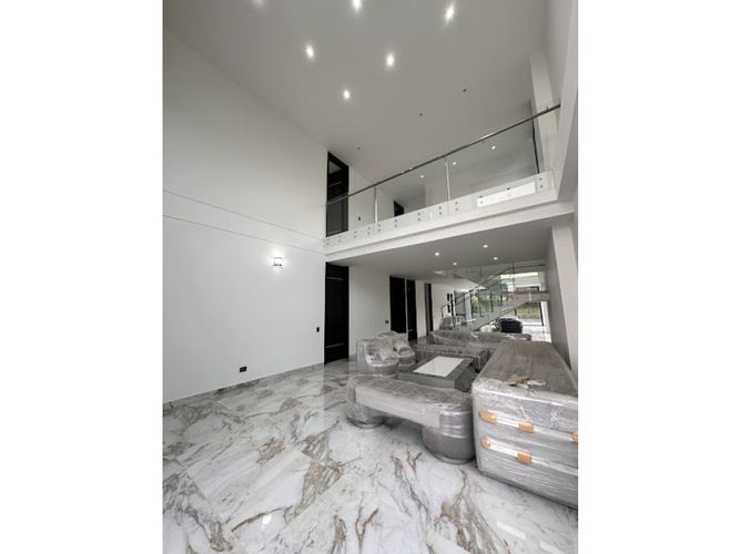 Casa de 4 alcobas en venta en Pance, Cali, 410 m² · foto 4 de 24