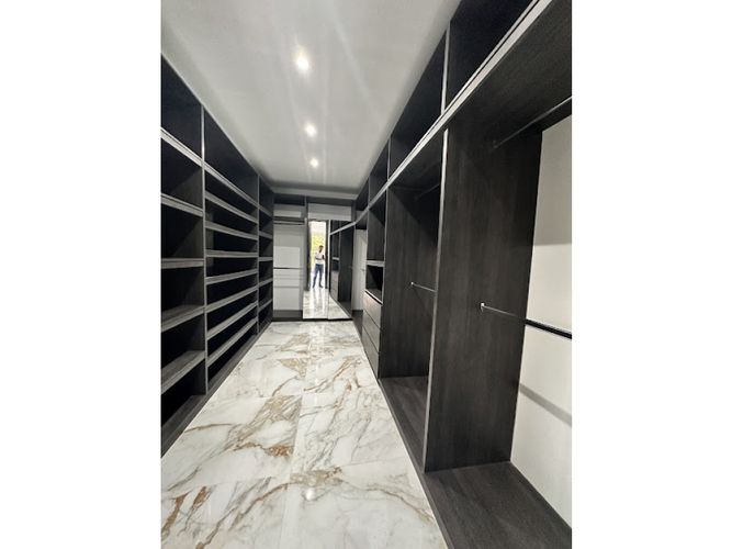 Casa de 4 alcobas en venta en Pance, Cali, 410 m² · foto 8 de 24