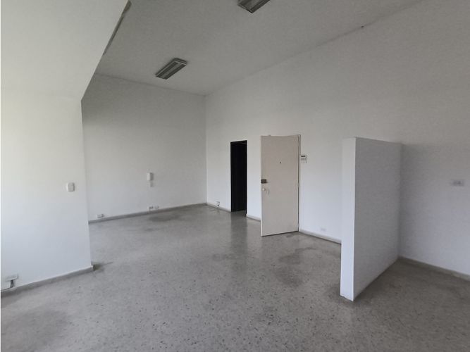 Edificio en venta en Santa Monica, Cali, 720 m² · foto 6 de 19