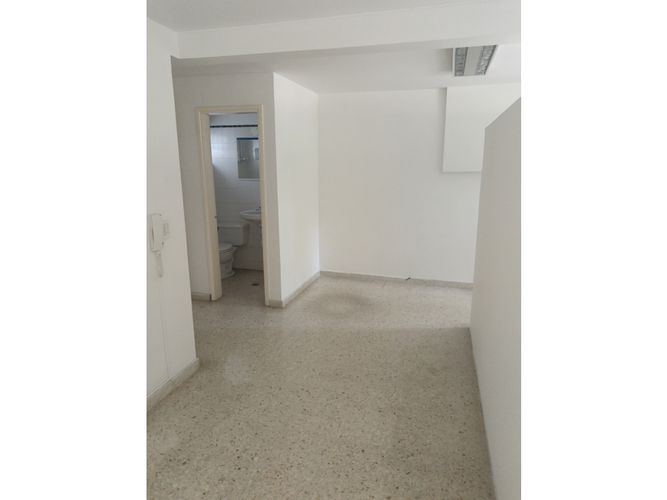 Edificio en venta en Santa Monica, Cali, 720 m² · foto 9 de 19