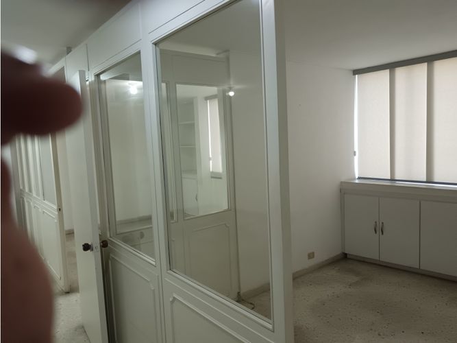Edificio en venta en Santa Monica, Cali, 720 m² · foto 13 de 19