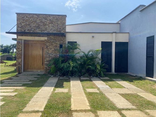 Finca en venta en Potrerito, Jamundí, 350 m² · foto 2 de 21