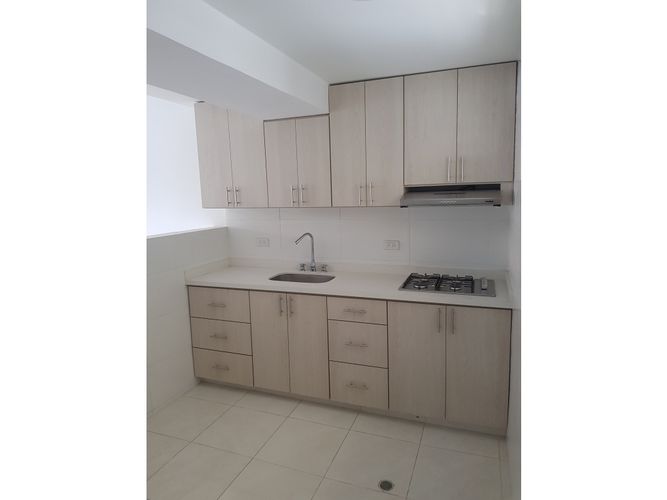 Edificio en venta en Mayapan Las Vegas, Cali, 689 m² · foto 18 de 22