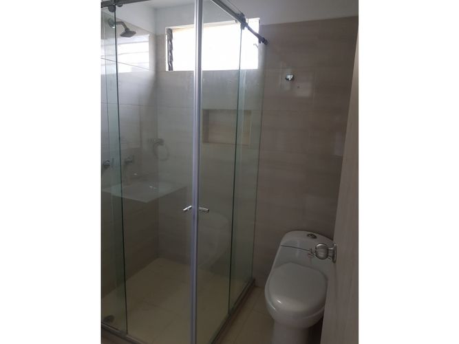 Edificio en venta en Mayapan Las Vegas, Cali, 689 m² · foto 20 de 22