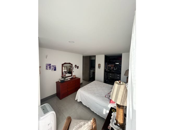 Apartamento de 3 alcobas en venta en Menga, Cali, 166 m² · foto 3 de 24