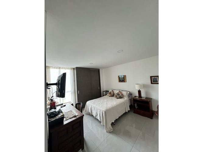 Apartamento de 3 alcobas en venta en Menga, Cali, 166 m² · foto 6 de 24