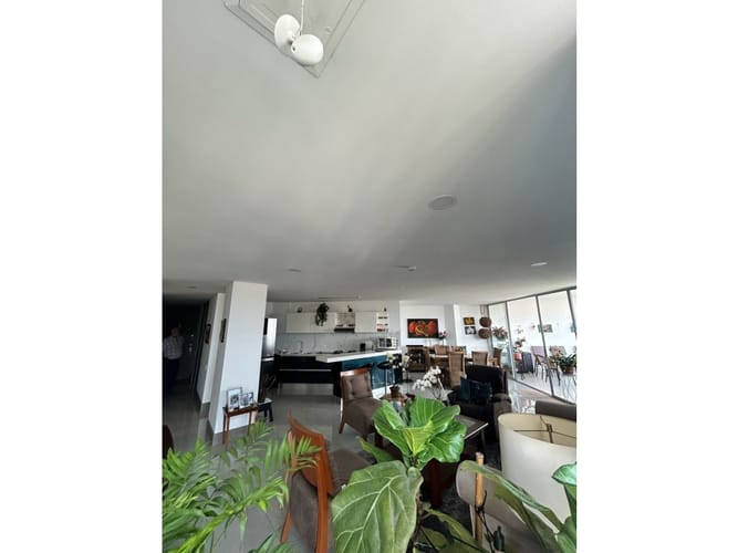 Apartamento de 3 alcobas en venta en Menga, Cali, 166 m² · foto 11 de 24
