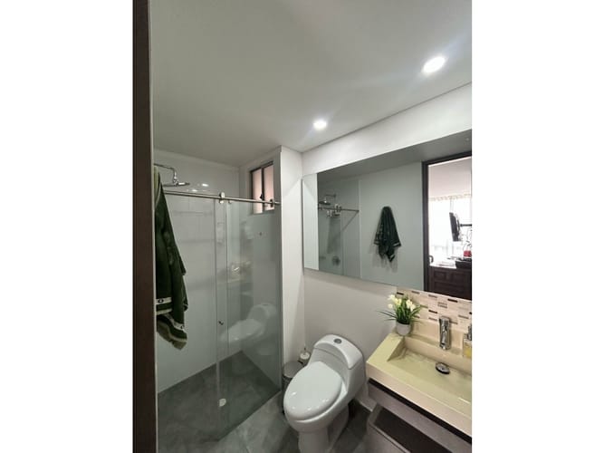 Apartamento de 3 alcobas en venta en Menga, Cali, 166 m² · foto 12 de 24