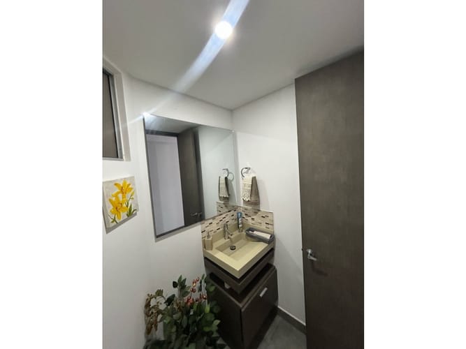 Apartamento de 3 alcobas en venta en Menga, Cali, 166 m² · foto 13 de 24