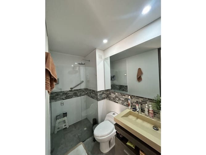 Apartamento de 3 alcobas en venta en Menga, Cali, 166 m² · foto 14 de 24