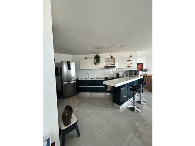 Apartamento de 3 alcobas en venta en Menga, Cali, 166 m² · foto 20 de 24