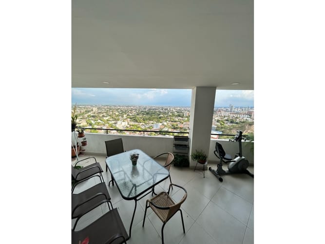 Apartamento de 3 alcobas en venta en Menga, Cali, 166 m² · foto 21 de 24