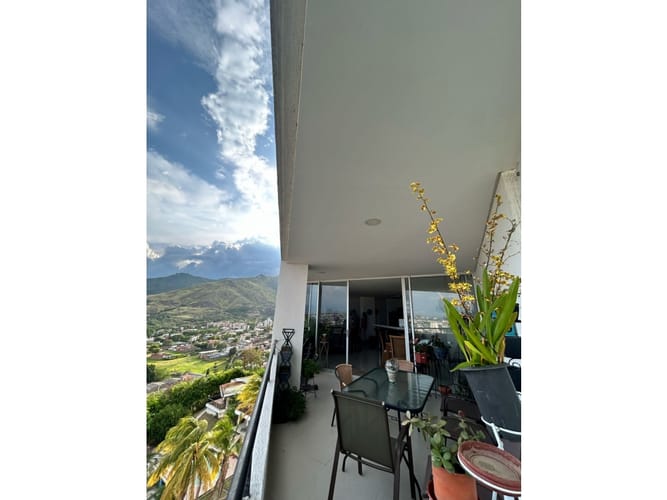 Apartamento de 3 alcobas en venta en Menga, Cali, 166 m² · foto 24 de 24