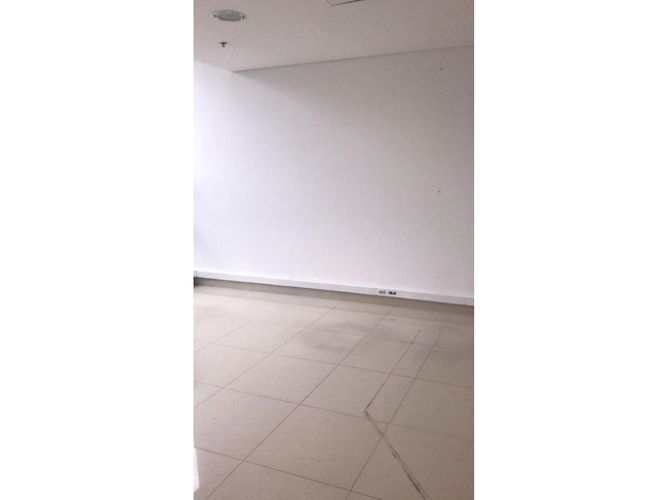 Oficina en arriendo en El Carmen, Zipaquirá, 35 m² · foto 2 de 4