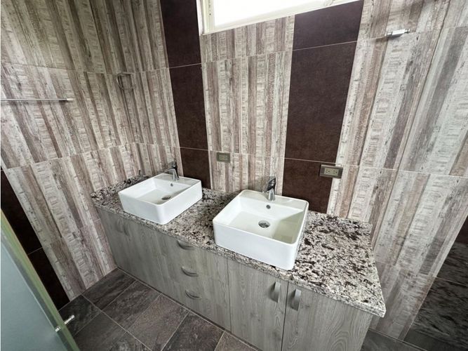 Casa de 4 alcobas en venta en Las Mercedes, Jamundí, 300 m² · foto 9 de 16