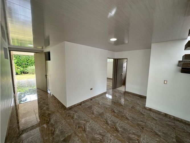 Casa de 4 alcobas en venta en Las Mercedes, Jamundí, 300 m² · foto 14 de 16