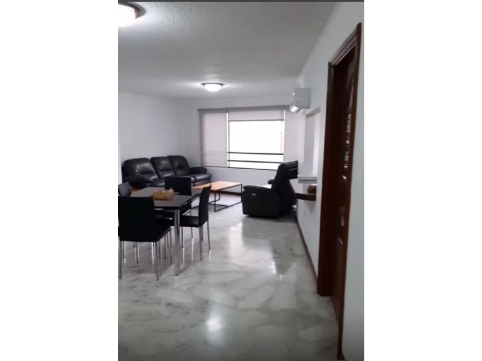 Apartamento en venta en Santa Teresita, Cali · foto 3 de 17