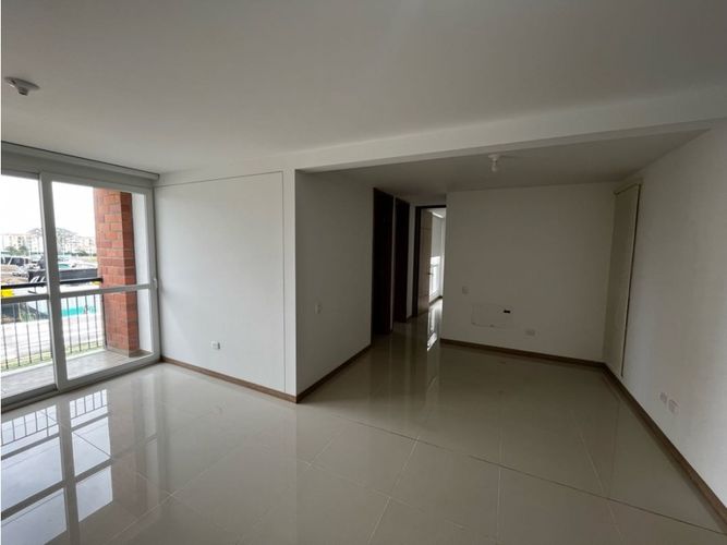 Apartamento de 3 alcobas en venta en Ciudad Pacífica, Cali, 75 m² · foto 2 de 13