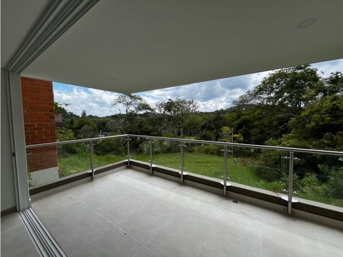 Apartamento de 3 alcobas en venta en Las Mercedes, Jamundí, 122 m² · foto 2 de 10