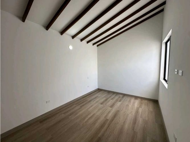 Casa de 3 alcobas en venta en La Ceja, 140 m² · foto 14 de 19