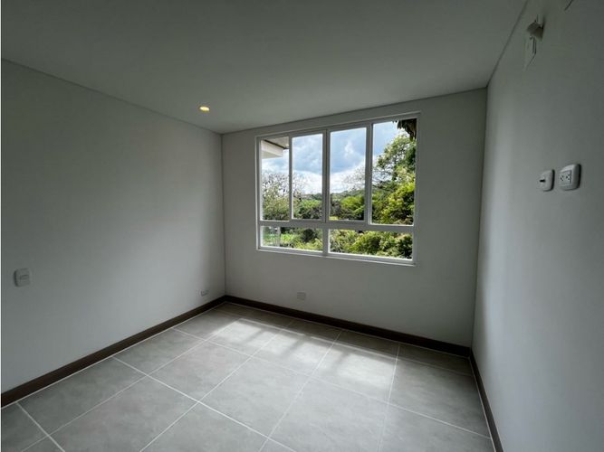 Apartamento de 3 alcobas en venta en Las Mercedes, Jamundí, 122 m² · foto 7 de 10