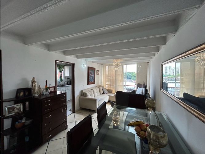 Apartamento de 3 alcobas en venta en La Flora, Cali, 64 m² · foto 1 de 10