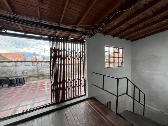 Casa de 3 alcobas en venta en Centro Administrativo, Medellín, 114 m² · foto 3 de 4