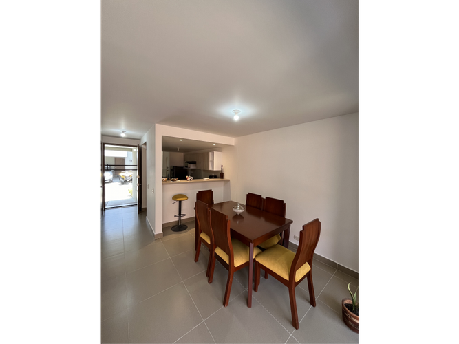 Casa de 3 alcobas en venta en Ciudad Country, Jamundí, 117 m² · foto 3 de 15