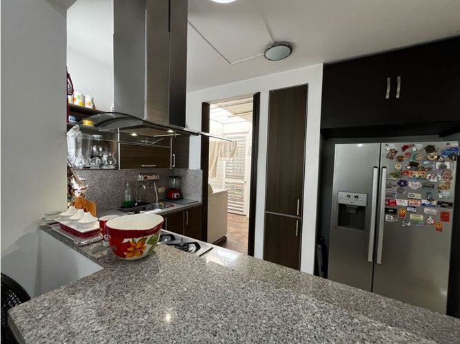 Casa de 4 alcobas en venta en El Castillo, Jamundí, 292 m² · foto 2 de 13