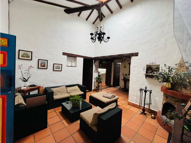 Casa de 3 alcobas en venta en Cuchillas De San Jose, Rionegro, 250 m² · foto 13 de 24