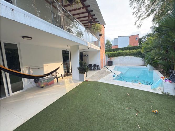 Casa de 4 alcobas en venta en Las Mercedes, Jamundí, 180 m² · foto 2 de 11