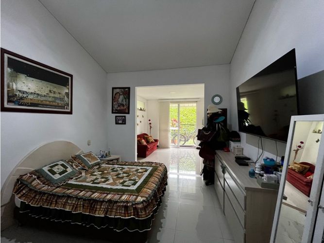 Casa de 4 alcobas en venta en El Castillo, Jamundí, 292 m² · foto 12 de 13