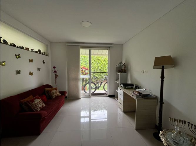 Casa de 4 alcobas en venta en El Castillo, Jamundí, 292 m² · foto 13 de 13