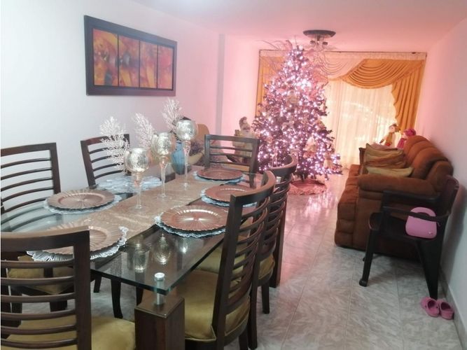 Casa de 4 alcobas en venta en Paseo De Los Almendros, Cali, 260 m² · foto 2 de 15