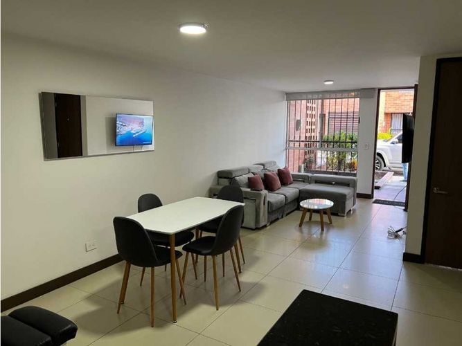 Casa de 3 alcobas en venta en Gualanday, Rionegro, 132 m² · foto 2 de 23