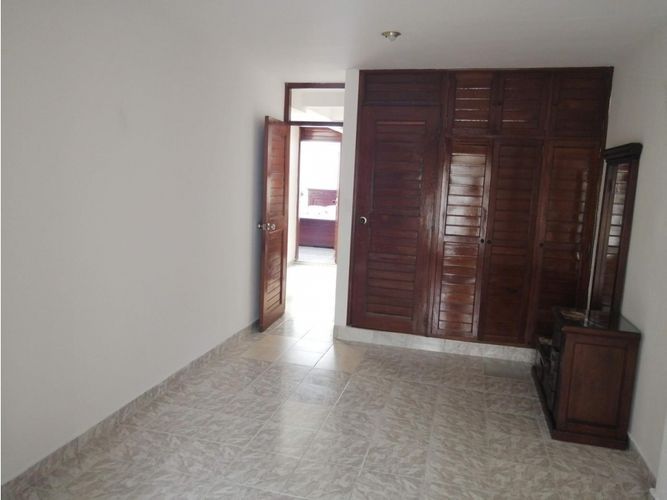 Casa de 4 alcobas en venta en Paseo De Los Almendros, Cali, 260 m² · foto 5 de 15
