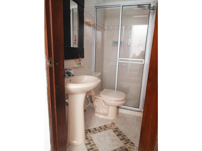 Casa de 4 alcobas en venta en Paseo De Los Almendros, Cali, 260 m² · foto 8 de 15