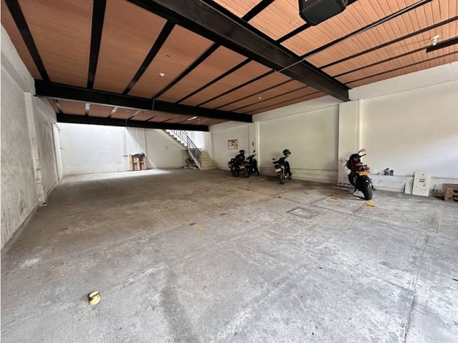 Edificio en venta en San Pedro, Cali, 420 m² · foto 4 de 15