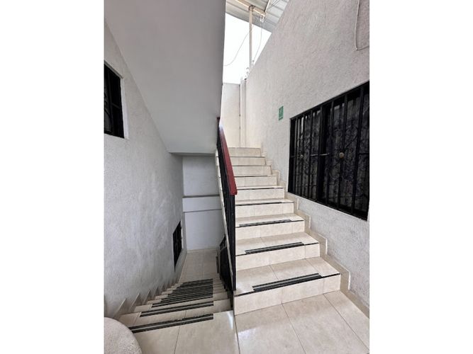 Edificio en venta en San Pedro, Cali, 420 m² · foto 9 de 15