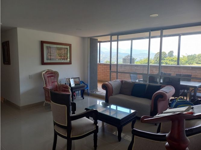 Apartamento de 3 alcobas en venta en Centro, La Estrella, 144 m² · foto 3 de 10