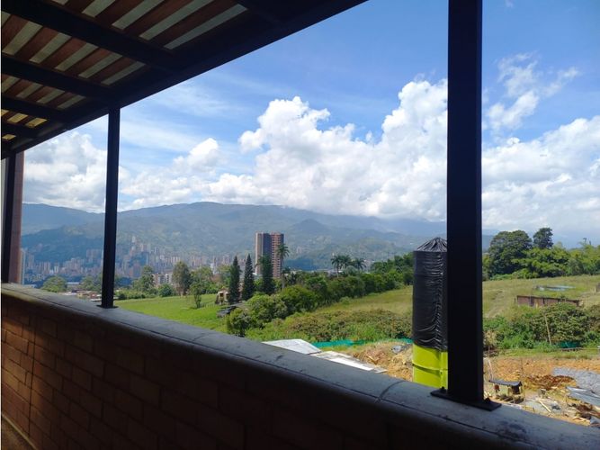 Apartamento de 3 alcobas en venta en Centro, La Estrella, 144 m² · foto 4 de 10