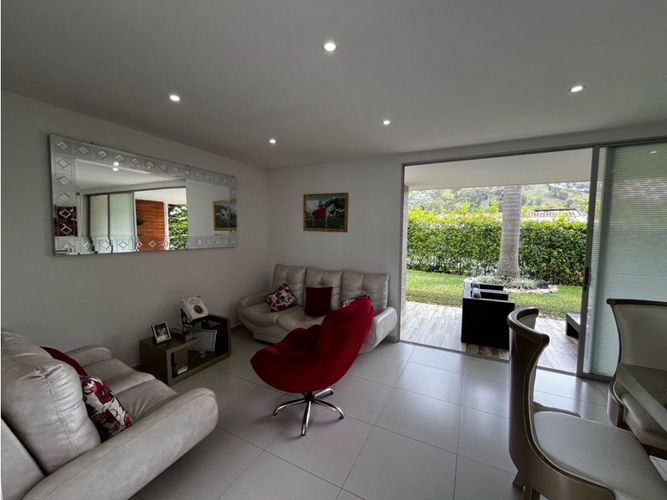 Casa de 4 alcobas en venta en Las Mercedes, Jamundí, 250 m² · foto 4 de 19